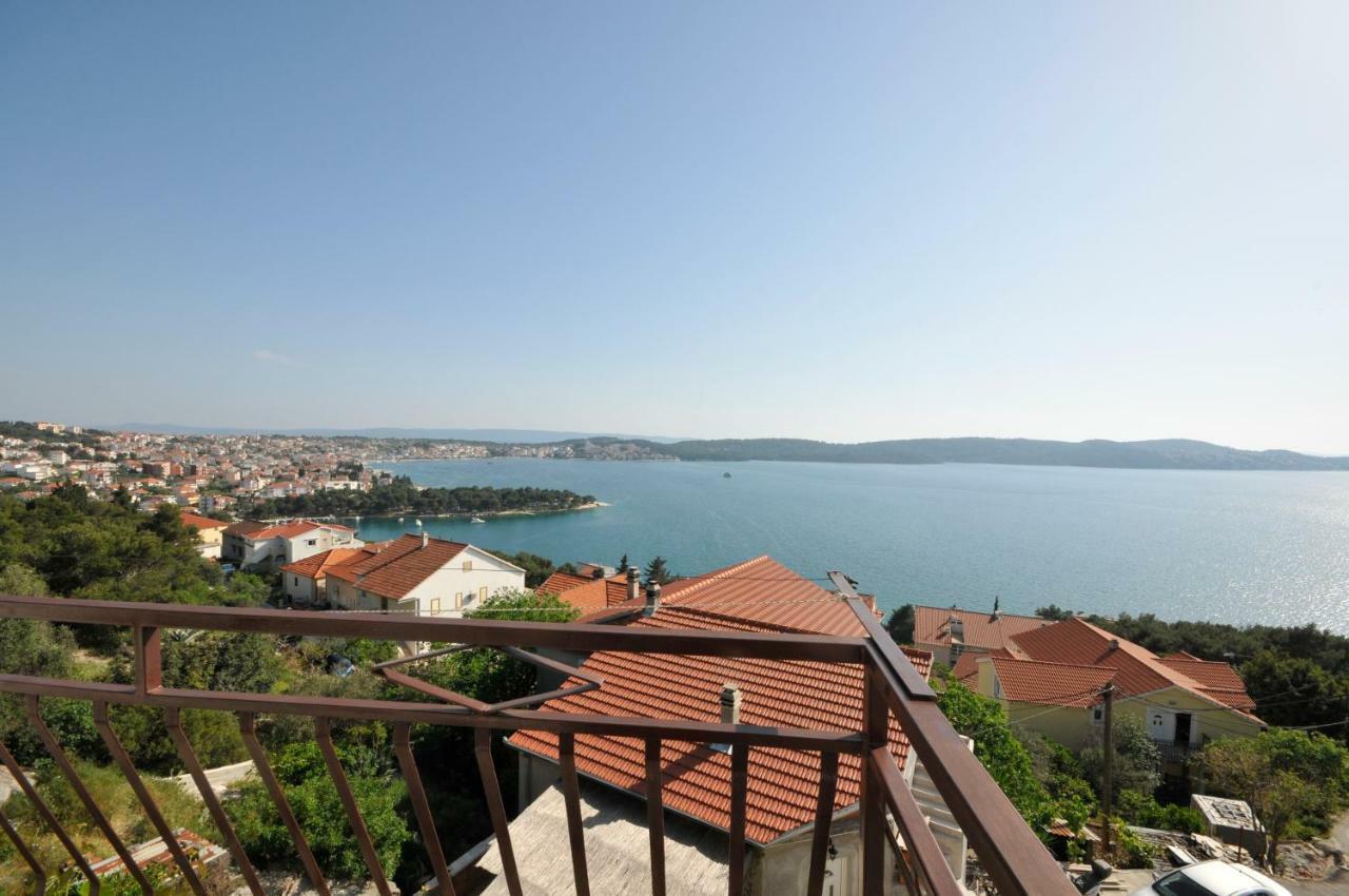 Apartment Ana Trogir Exterior photo