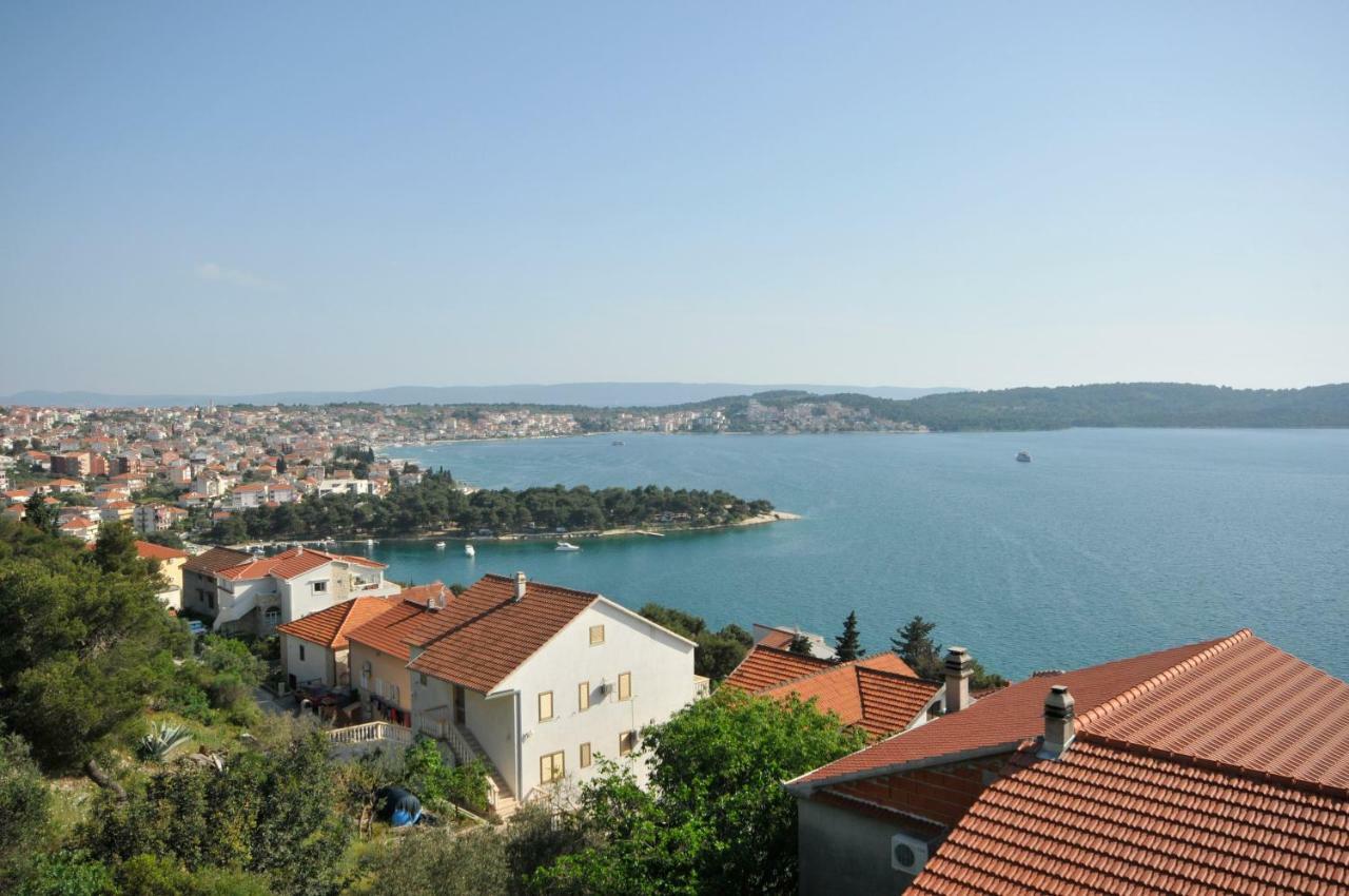 Apartment Ana Trogir Exterior photo